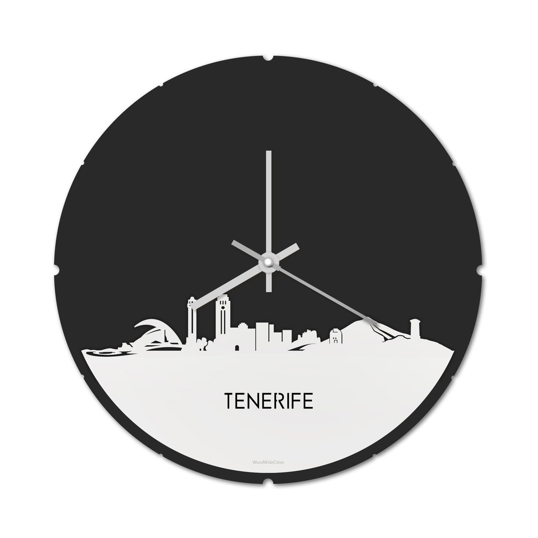 Skyline Klok Rond Tenerife Wit glanzend gerecycled kunststof cadeau decoratie relatiegeschenk van WoodWideCities