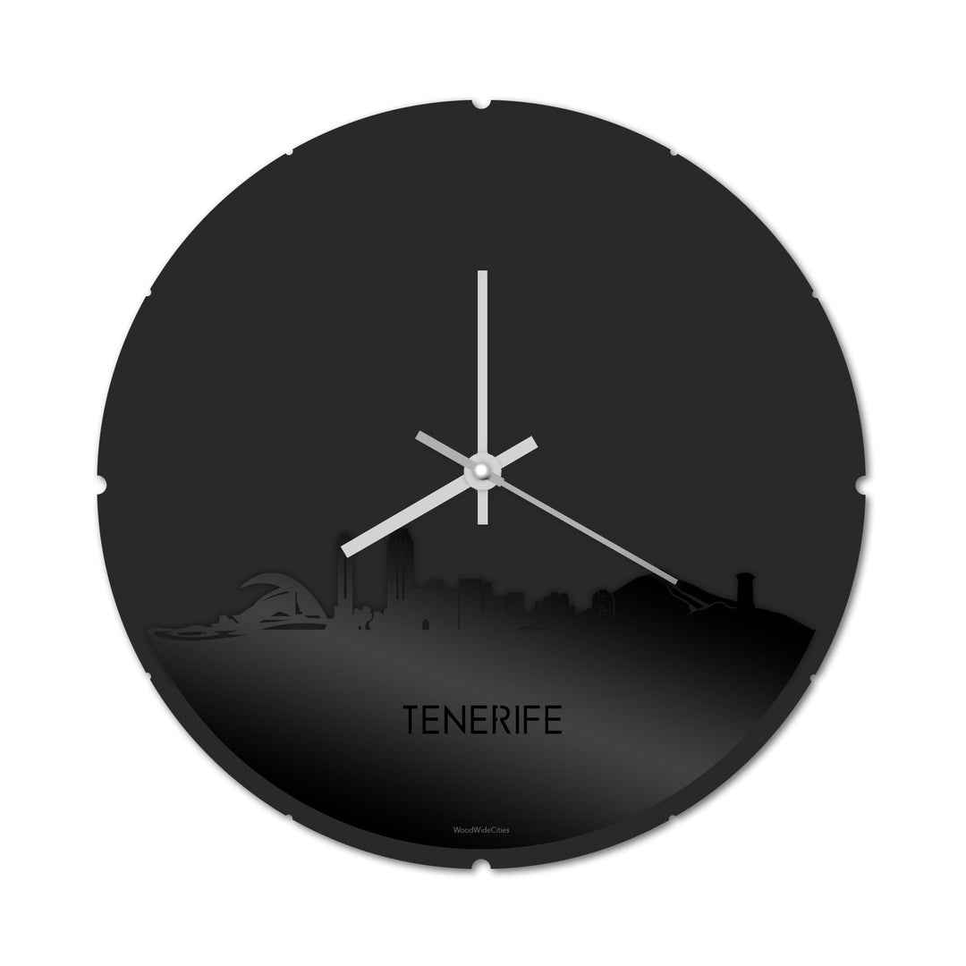Skyline Klok Rond Tenerife Zwart glanzend gerecycled kunststof cadeau decoratie relatiegeschenk van WoodWideCities