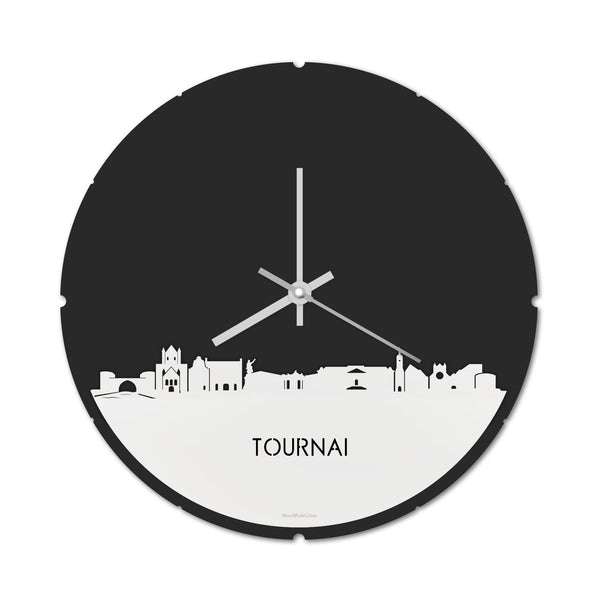 Skyline Klok Rond Tournai Wit glanzend gerecycled kunststof cadeau decoratie relatiegeschenk van WoodWideCities