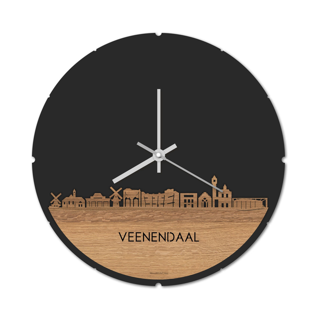 Skyline Klok Rond Veenendaal Eiken houten cadeau decoratie relatiegeschenk van WoodWideCities