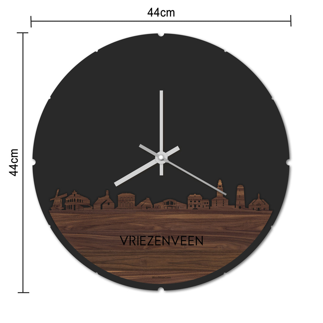 Skyline Klok Rond Vriezenveen Noten houten cadeau decoratie relatiegeschenk van WoodWideCities