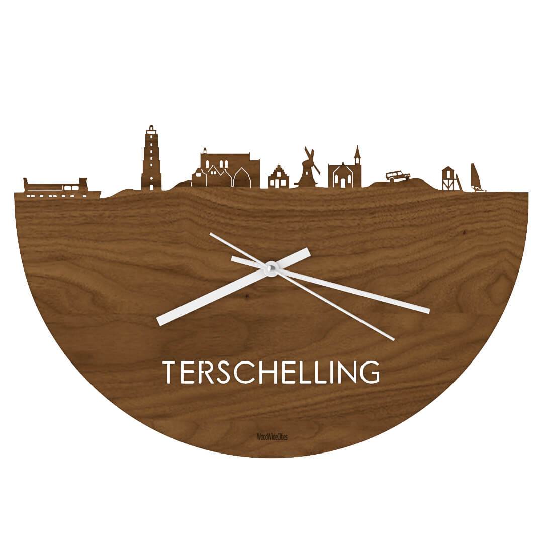 Skyline Klok Terschelling Noten houten cadeau wanddecoratie relatiegeschenk van WoodWideCities