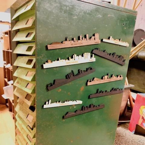 Skyline Magneet Numansdorp houten cadeau decoratie relatiegeschenk van WoodWideCities