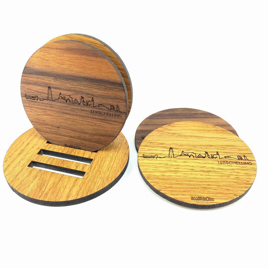 Skyline Onderzetters Terschelling Eiken en noten houten cadeau decoratie relatiegeschenk van WoodWideCities