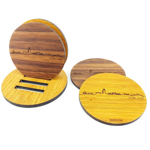 Skyline Onderzetters Vlieland Eiken en noten houten cadeau decoratie relatiegeschenk van WoodWideCities