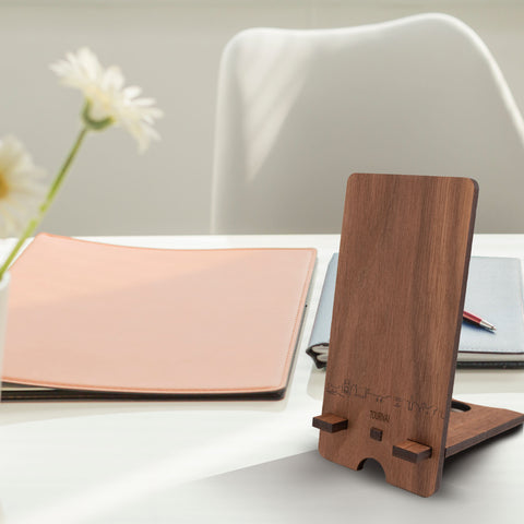 Skyline Telefoonhouder Tournai houten cadeau decoratie relatiegeschenk van WoodWideCities