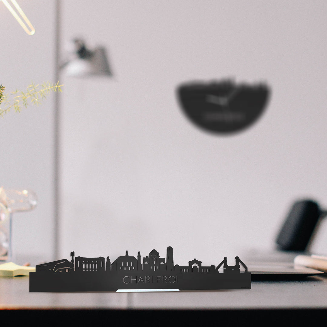 Standing Skyline Charleroi Zwart houten cadeau decoratie relatiegeschenk van WoodWideCities