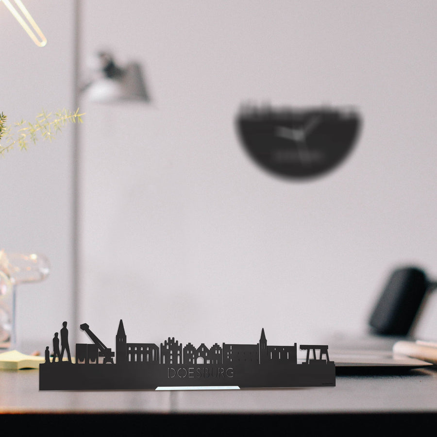Standing Skyline Doesburg Zwart houten cadeau decoratie relatiegeschenk van WoodWideCities