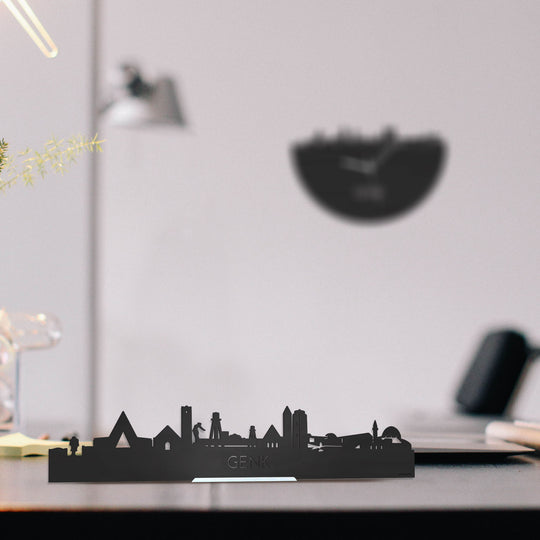 Standing Skyline Genk Zwart houten cadeau decoratie relatiegeschenk van WoodWideCities