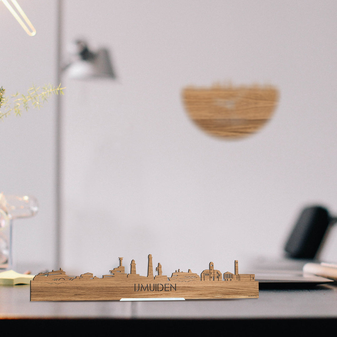 Standing Skyline IJmuiden Eiken houten cadeau decoratie relatiegeschenk van WoodWideCities
