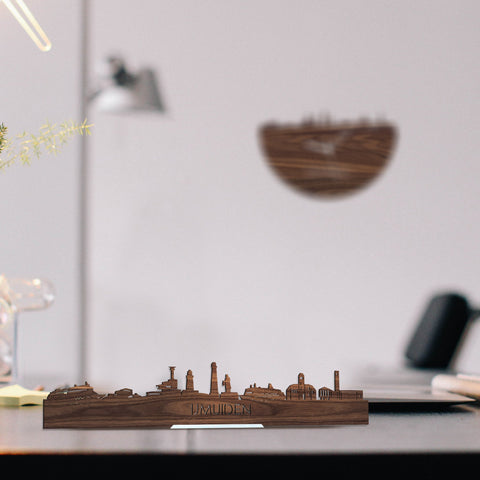 Standing Skyline IJmuiden Noten houten cadeau decoratie relatiegeschenk van WoodWideCities