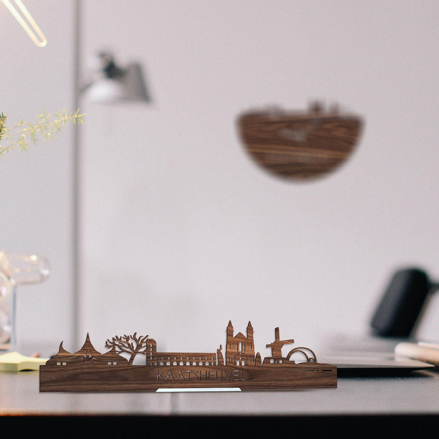 Standing Skyline Kaatsheuvel Noten houten cadeau decoratie relatiegeschenk van WoodWideCities