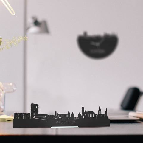 Standing Skyline Kortrijk Zwart houten cadeau decoratie relatiegeschenk van WoodWideCities