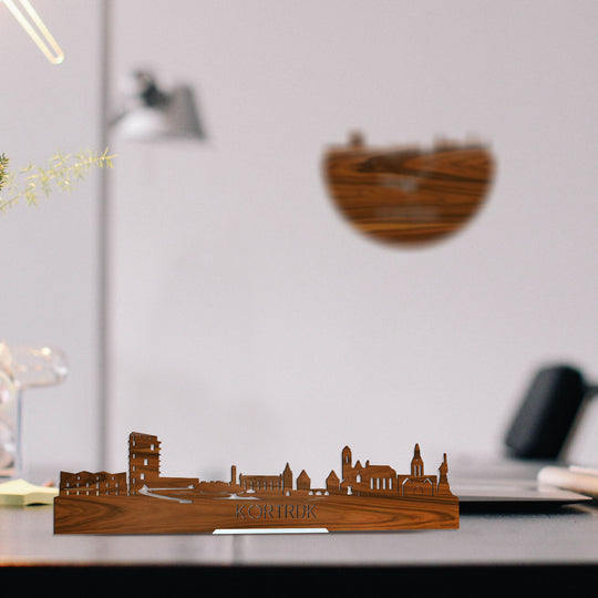 Standing Skyline Kortrijk Palissander houten cadeau decoratie relatiegeschenk van WoodWideCities