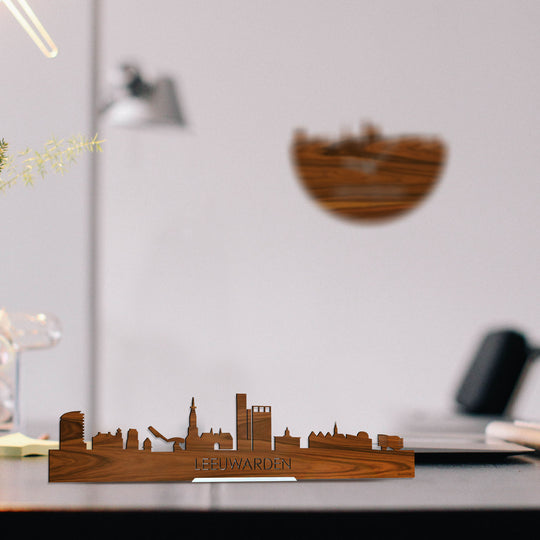 Standing Skyline Leeuwarden Palissander houten cadeau decoratie relatiegeschenk van WoodWideCities