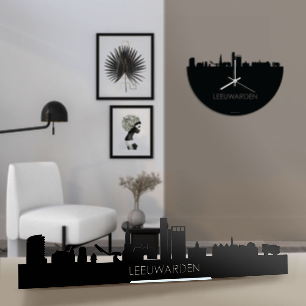 Standing Skyline Leeuwarden Zwart glanzend gerecycled kunststof cadeau decoratie relatiegeschenk van WoodWideCities