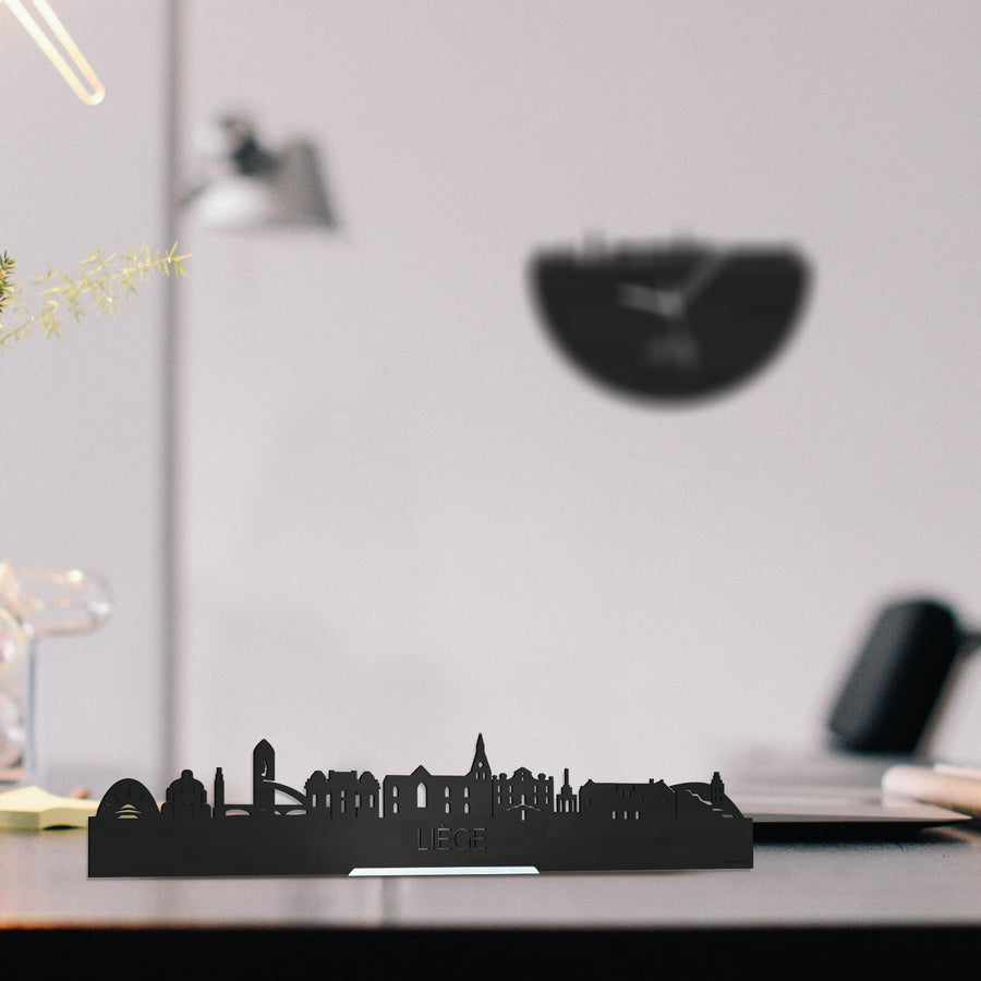 Standing Skyline Liège Zwart houten cadeau decoratie relatiegeschenk van WoodWideCities