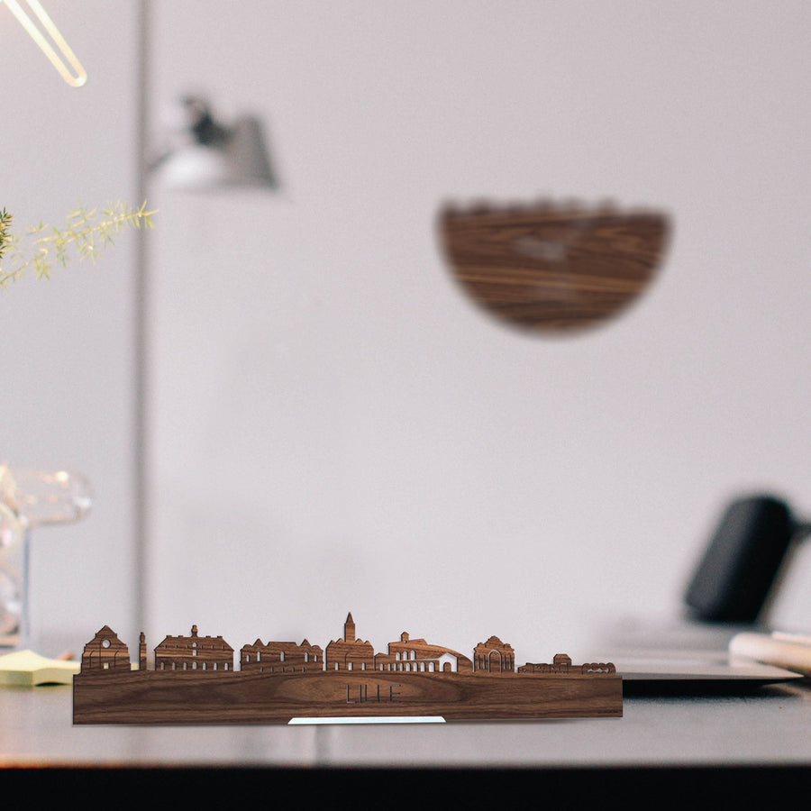 Standing Skyline Lille Noten houten cadeau decoratie relatiegeschenk van WoodWideCities