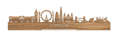 Standing Skyline London Eiken