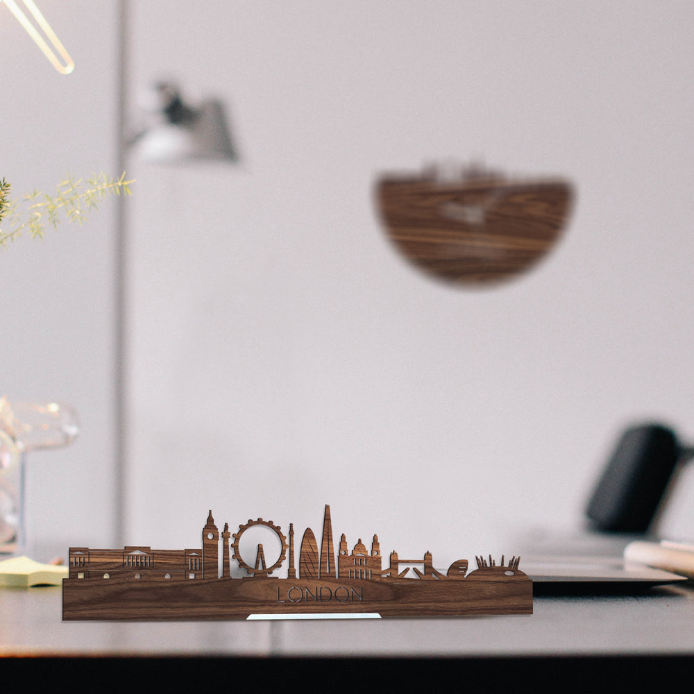 Standing Skyline London Noten houten cadeau decoratie relatiegeschenk van WoodWideCities