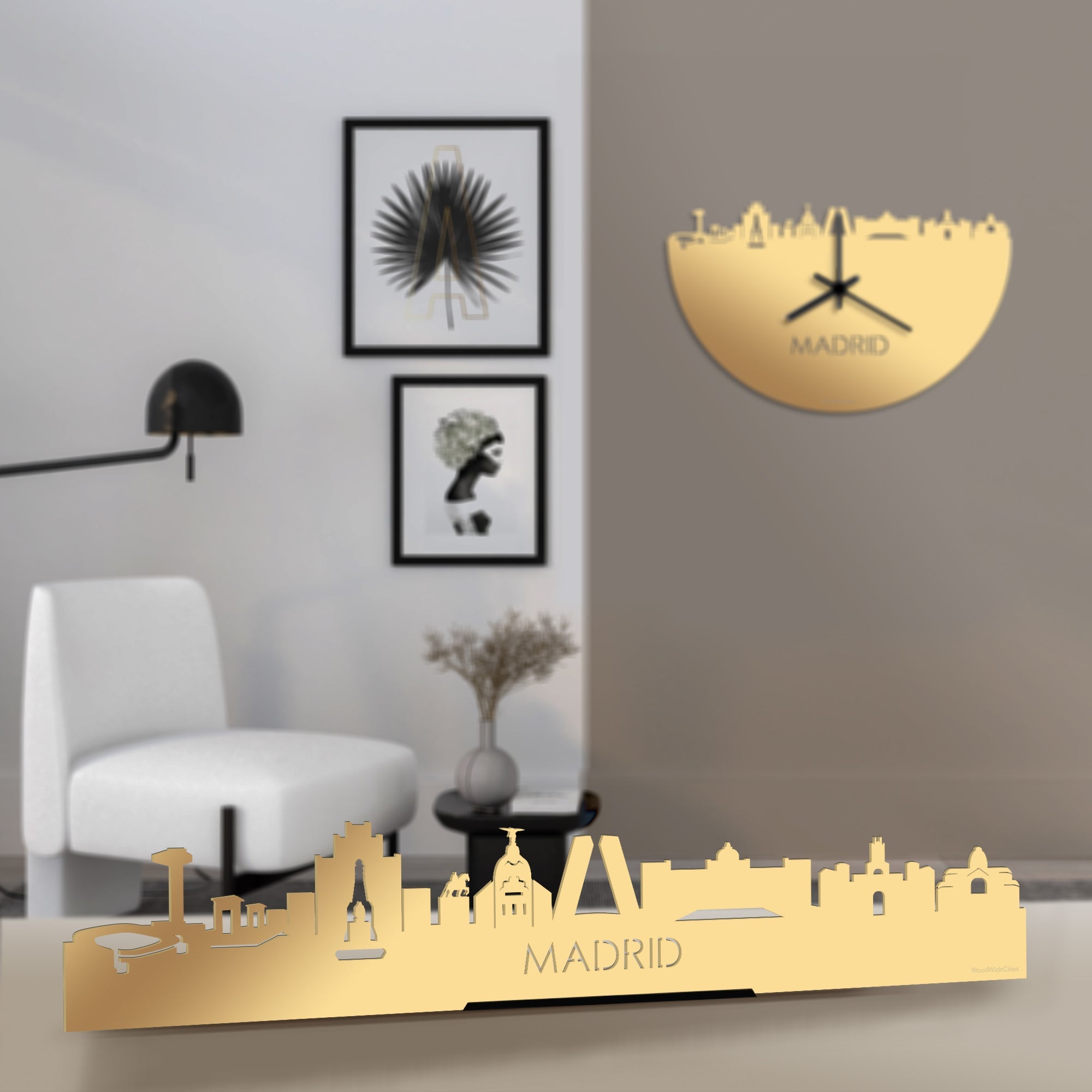 Standing Skyline Madrid Metallic Goud gerecycled kunststof cadeau decoratie relatiegeschenk van WoodWideCities