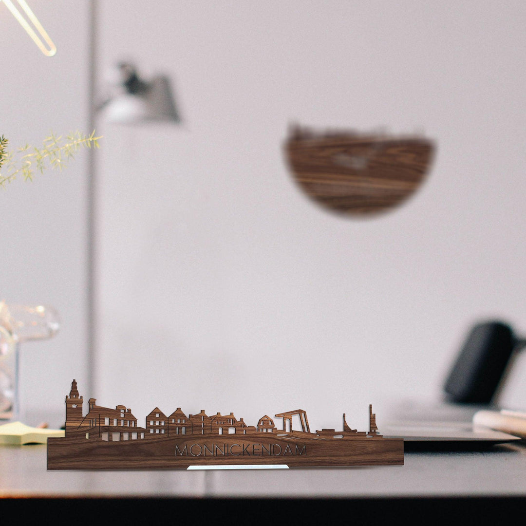 Standing Skyline Monnickendam Noten houten cadeau decoratie relatiegeschenk van WoodWideCities