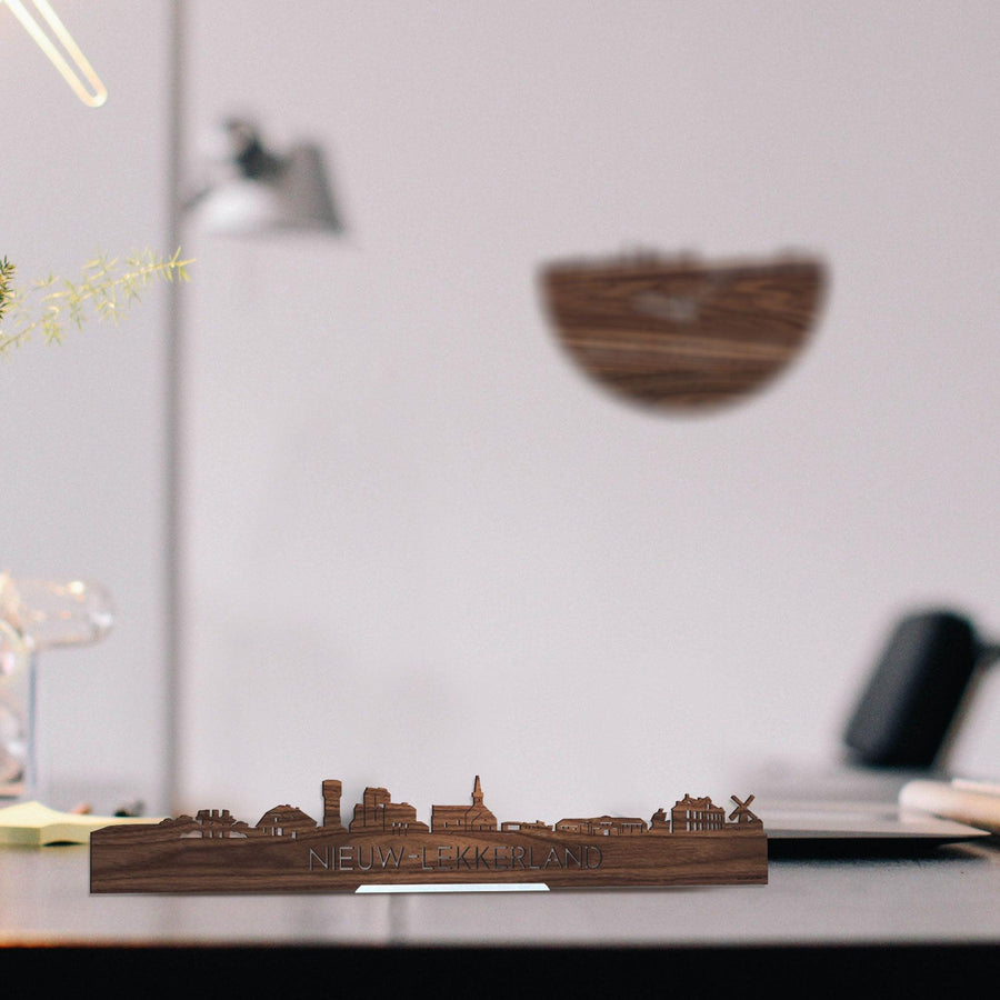 Standing Skyline Nieuw-Lekkerland Noten houten cadeau decoratie relatiegeschenk van WoodWideCities