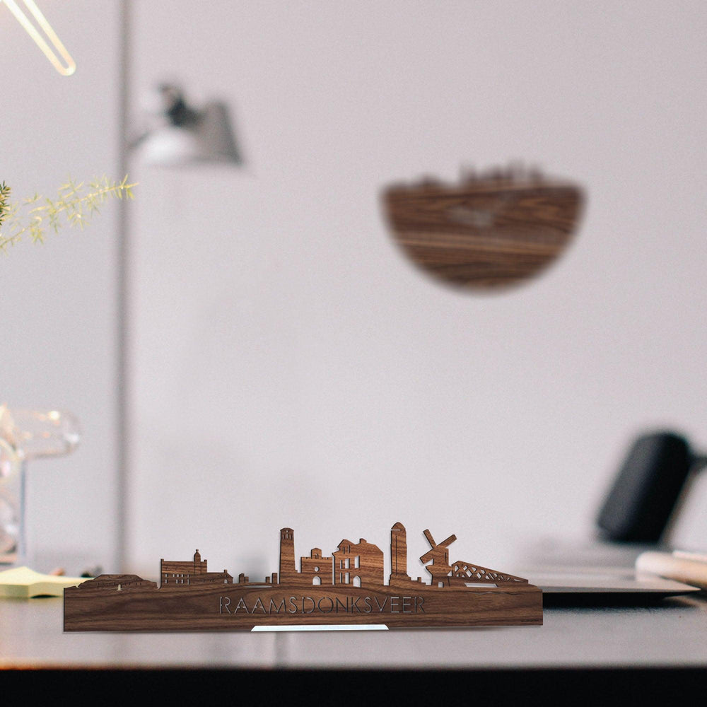 Standing Skyline Raamsdonksveer Noten houten cadeau decoratie relatiegeschenk van WoodWideCities