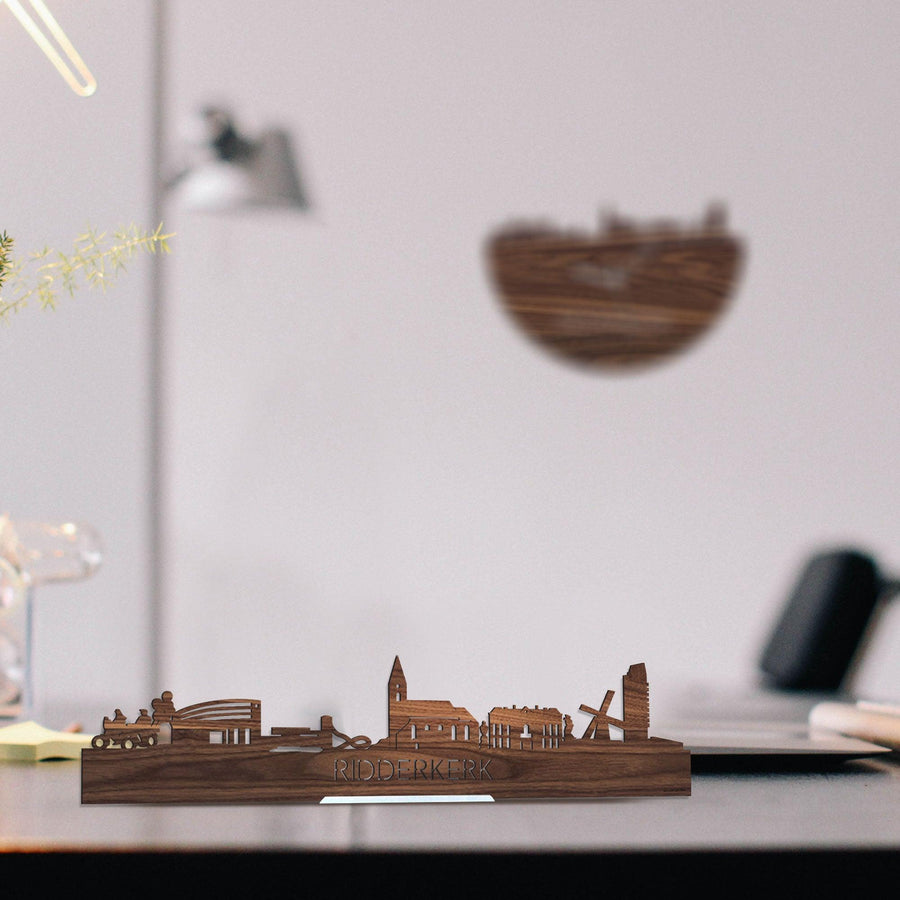Standing Skyline Ridderkerk Noten houten cadeau decoratie relatiegeschenk van WoodWideCities