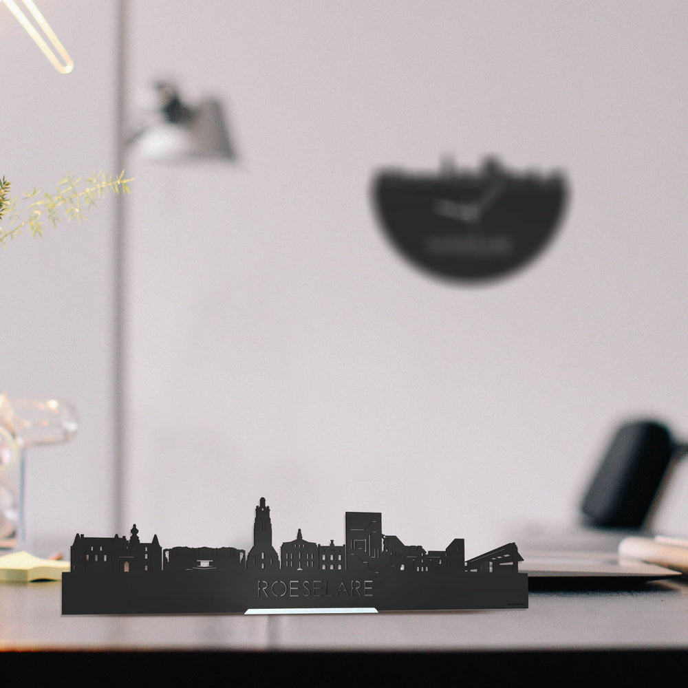 Standing Skyline Roeselare Zwart houten cadeau decoratie relatiegeschenk van WoodWideCities