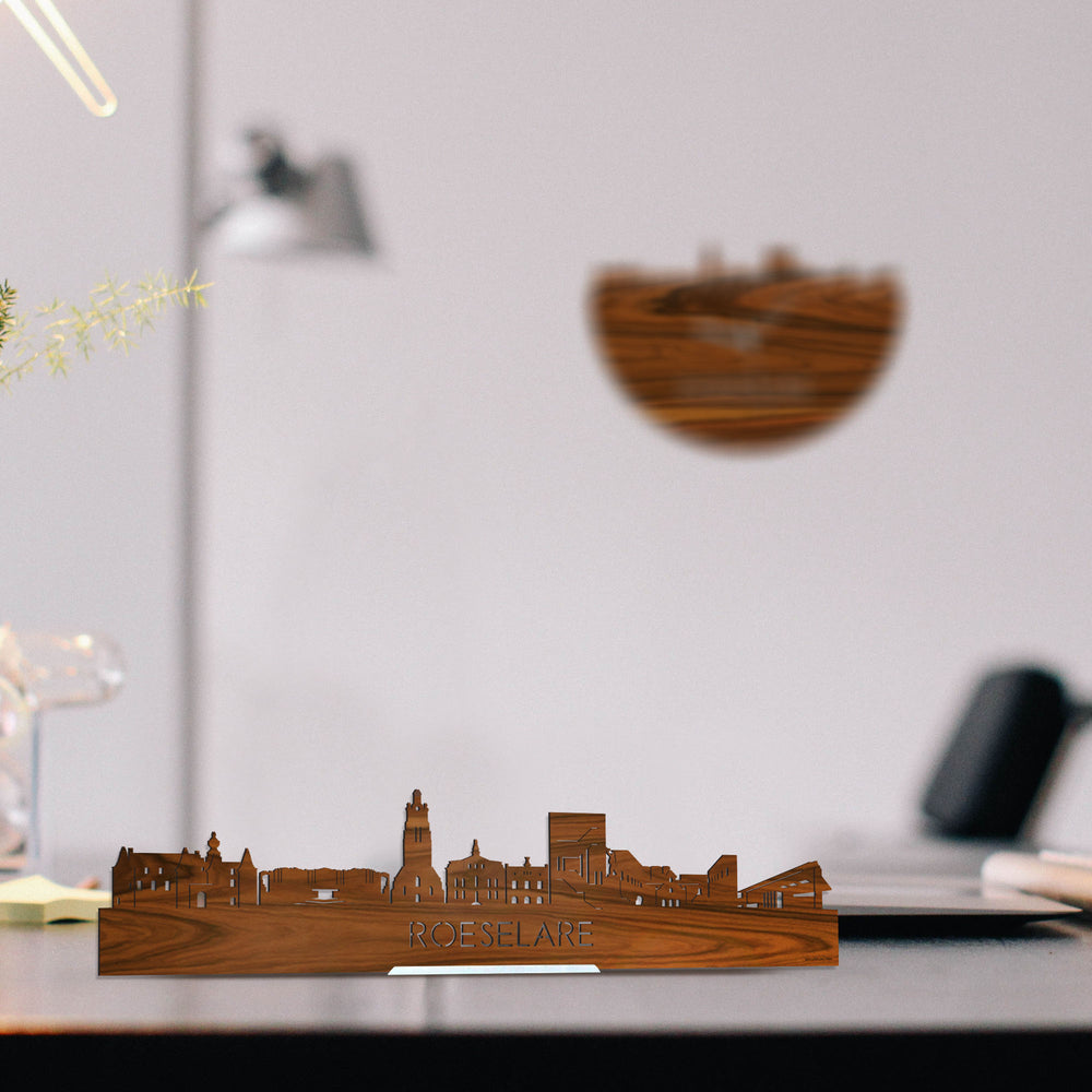 Standing Skyline Roeselare Palissander houten cadeau decoratie relatiegeschenk van WoodWideCities