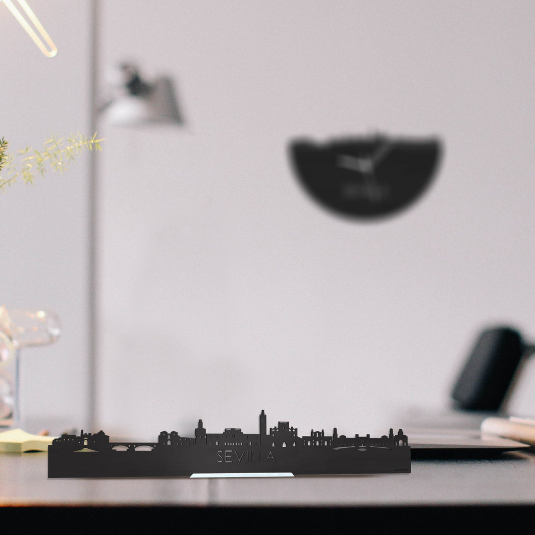 Standing Skyline Sevilla Zwart houten cadeau decoratie relatiegeschenk van WoodWideCities