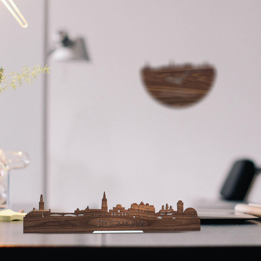Standing Skyline Stockholm Noten houten cadeau decoratie relatiegeschenk van WoodWideCities