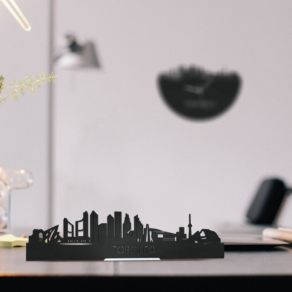 Standing Skyline Toronto Zwart houten cadeau decoratie relatiegeschenk van WoodWideCities