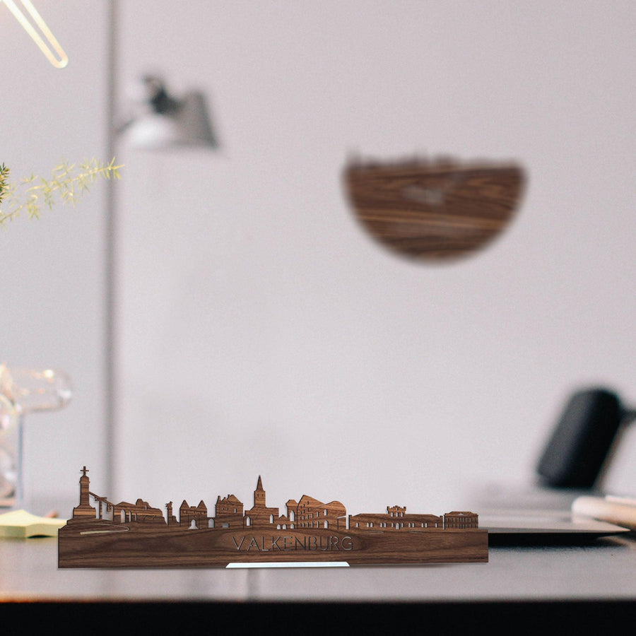 Standing Skyline Valkenburg Noten houten cadeau decoratie relatiegeschenk van WoodWideCities