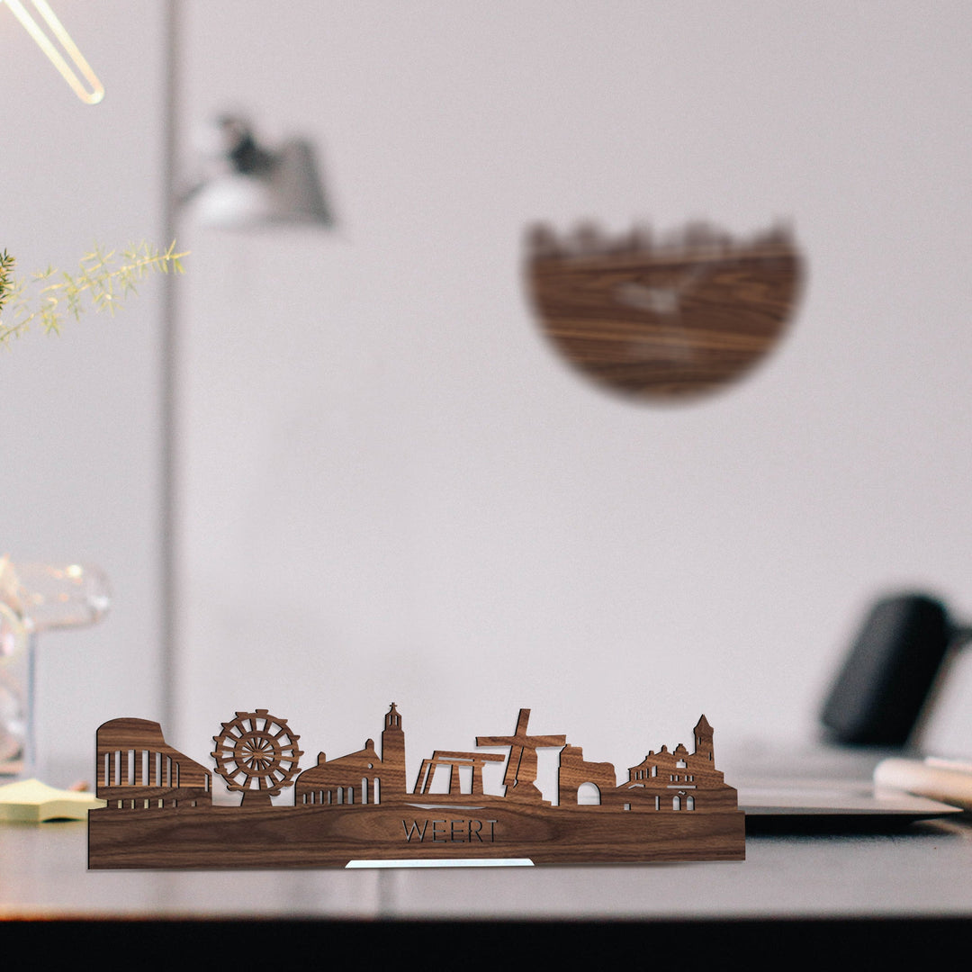 Standing Skyline Weert Noten houten cadeau decoratie relatiegeschenk van WoodWideCities