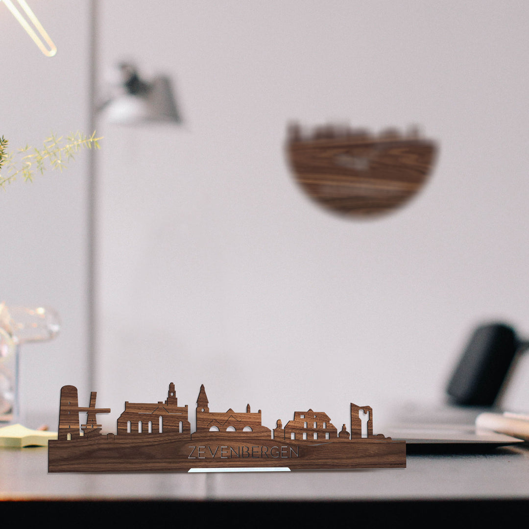 Standing Skyline Zevenbergen Noten houten cadeau decoratie relatiegeschenk van WoodWideCities