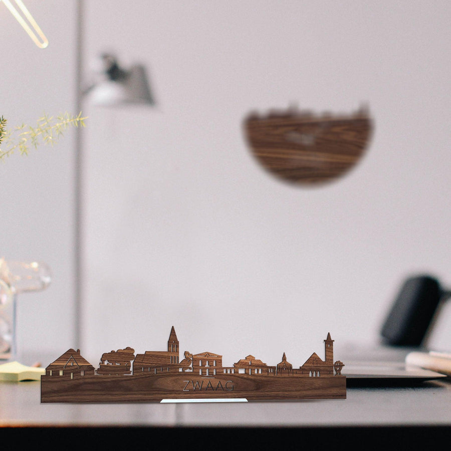 Standing Skyline Zwaag Noten houten cadeau decoratie relatiegeschenk van WoodWideCities