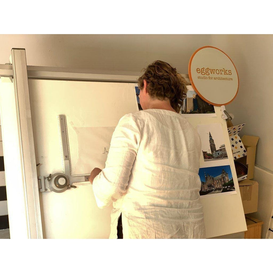 Standing Skyline Den Bosch Black houten cadeau decoratie relatiegeschenk van WoodWideCities