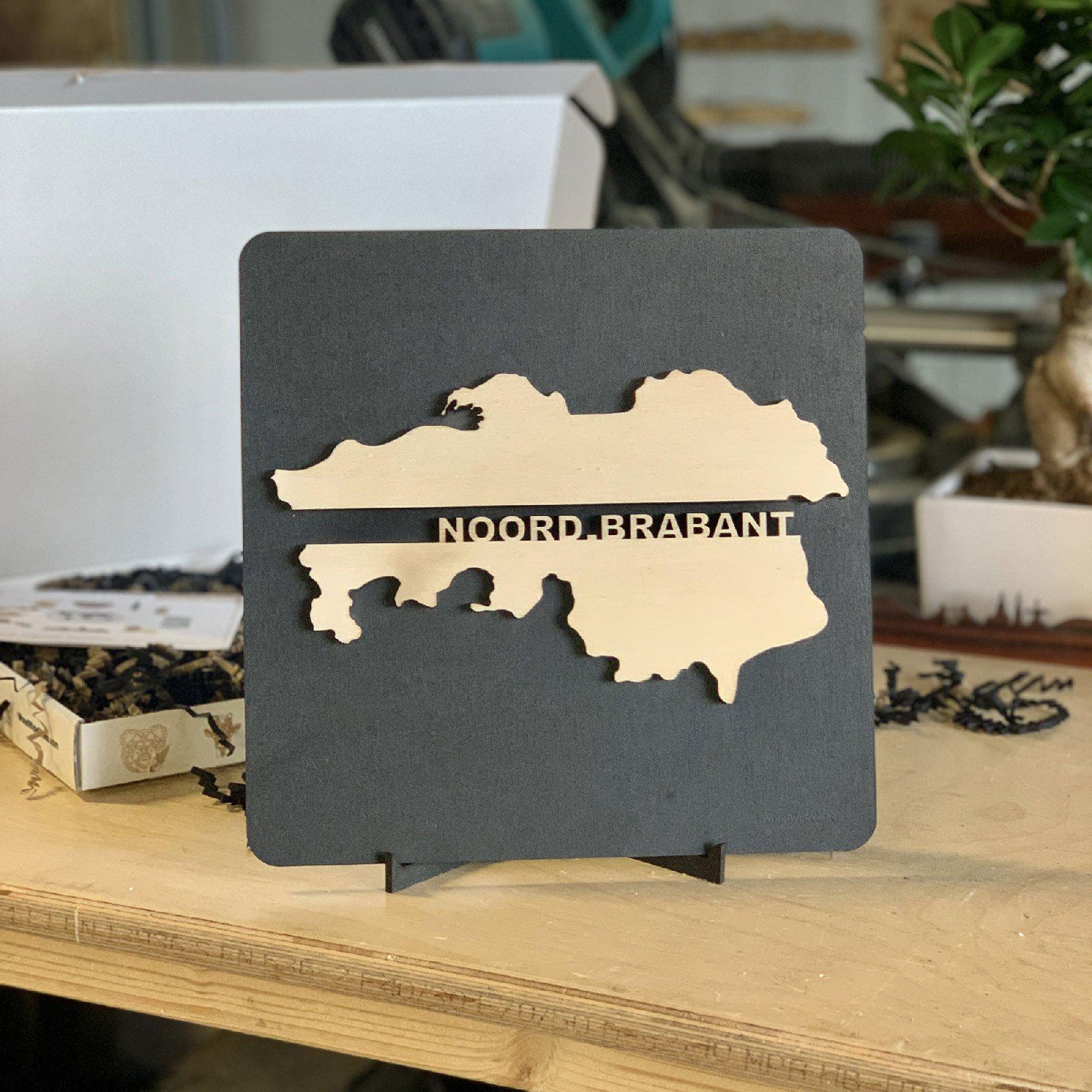 Provincie Noord-Brabant Black houten cadeau decoratie relatiegeschenk van WoodWideCities