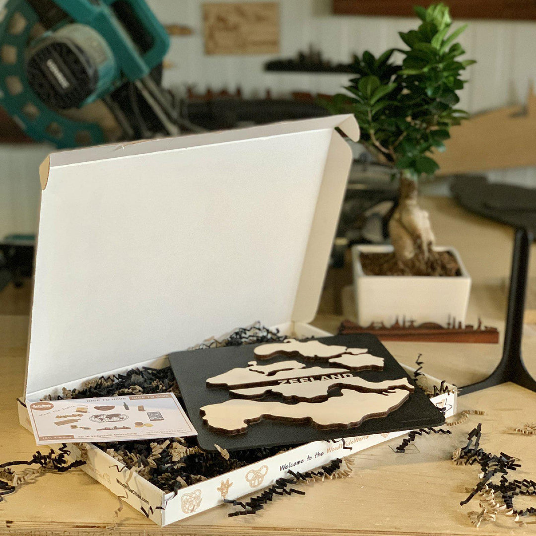 Provincie Zeeland Black houten cadeau decoratie relatiegeschenk van WoodWideCities