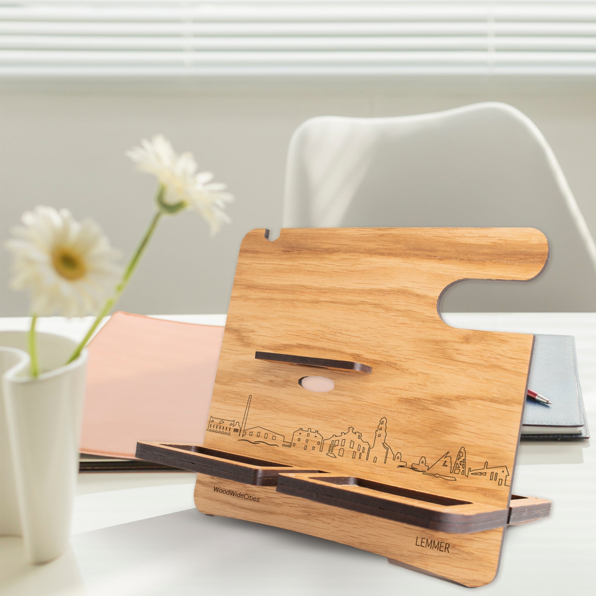 Skyline Desk Organizer Lemmer houten cadeau decoratie relatiegeschenk van WoodWideCities