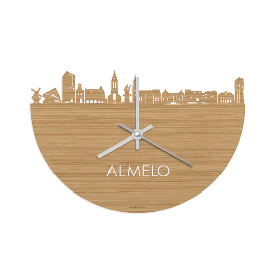 Skyline Klok Almelo Bamboe houten cadeau wanddecoratie relatiegeschenk van WoodWideCities