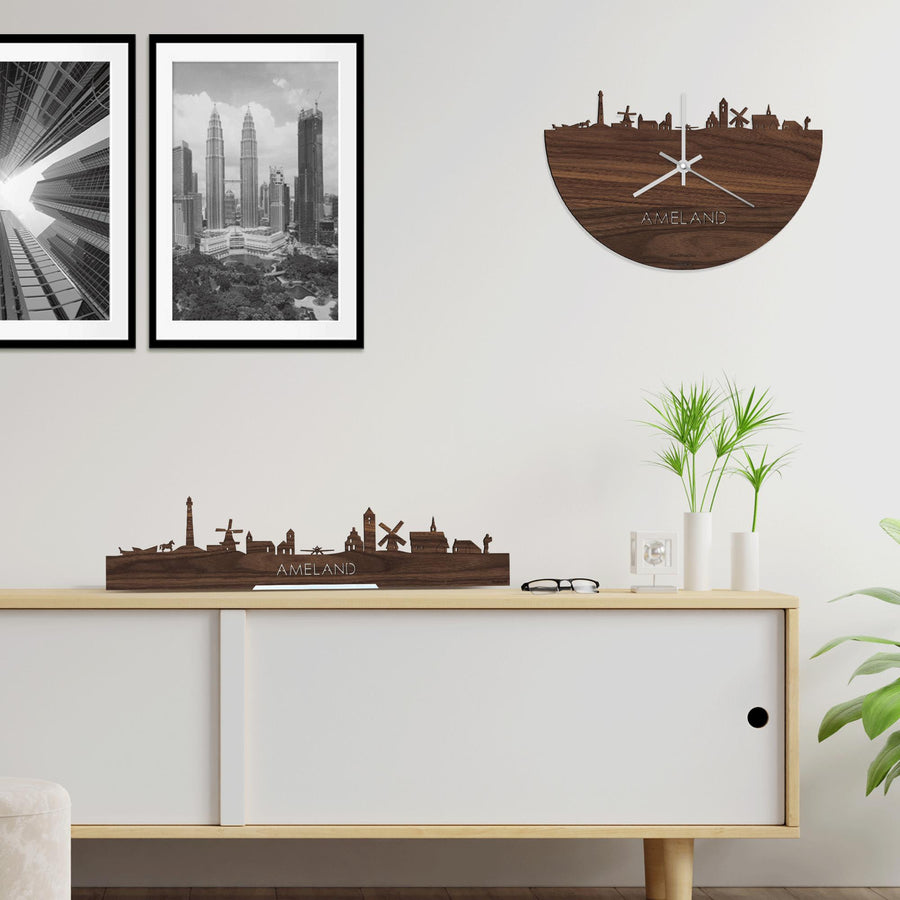 Skyline Klok Ameland Noten houten cadeau wanddecoratie relatiegeschenk van WoodWideCities
