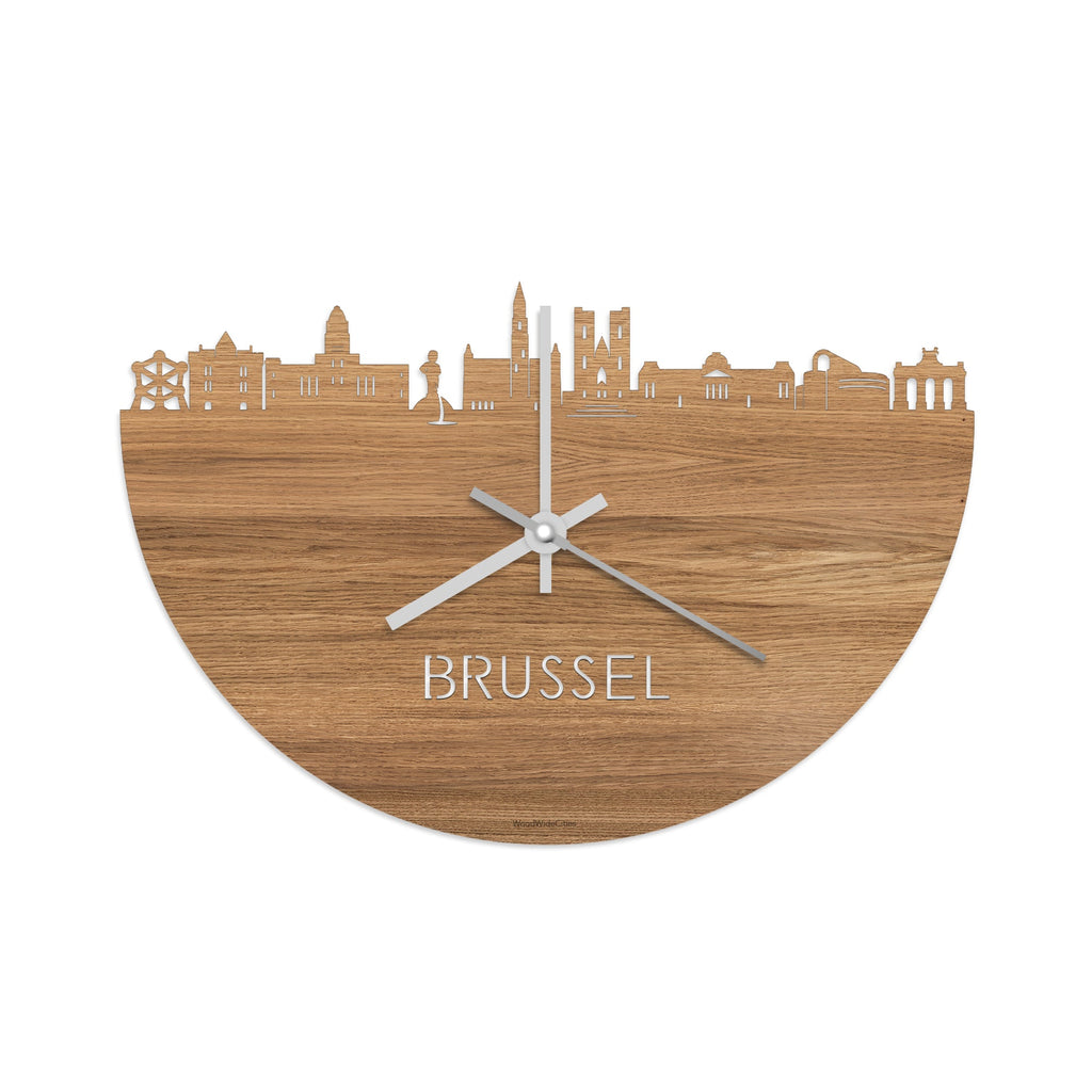 Skyline Klok Brussel Eiken houten cadeau wanddecoratie relatiegeschenk van WoodWideCities