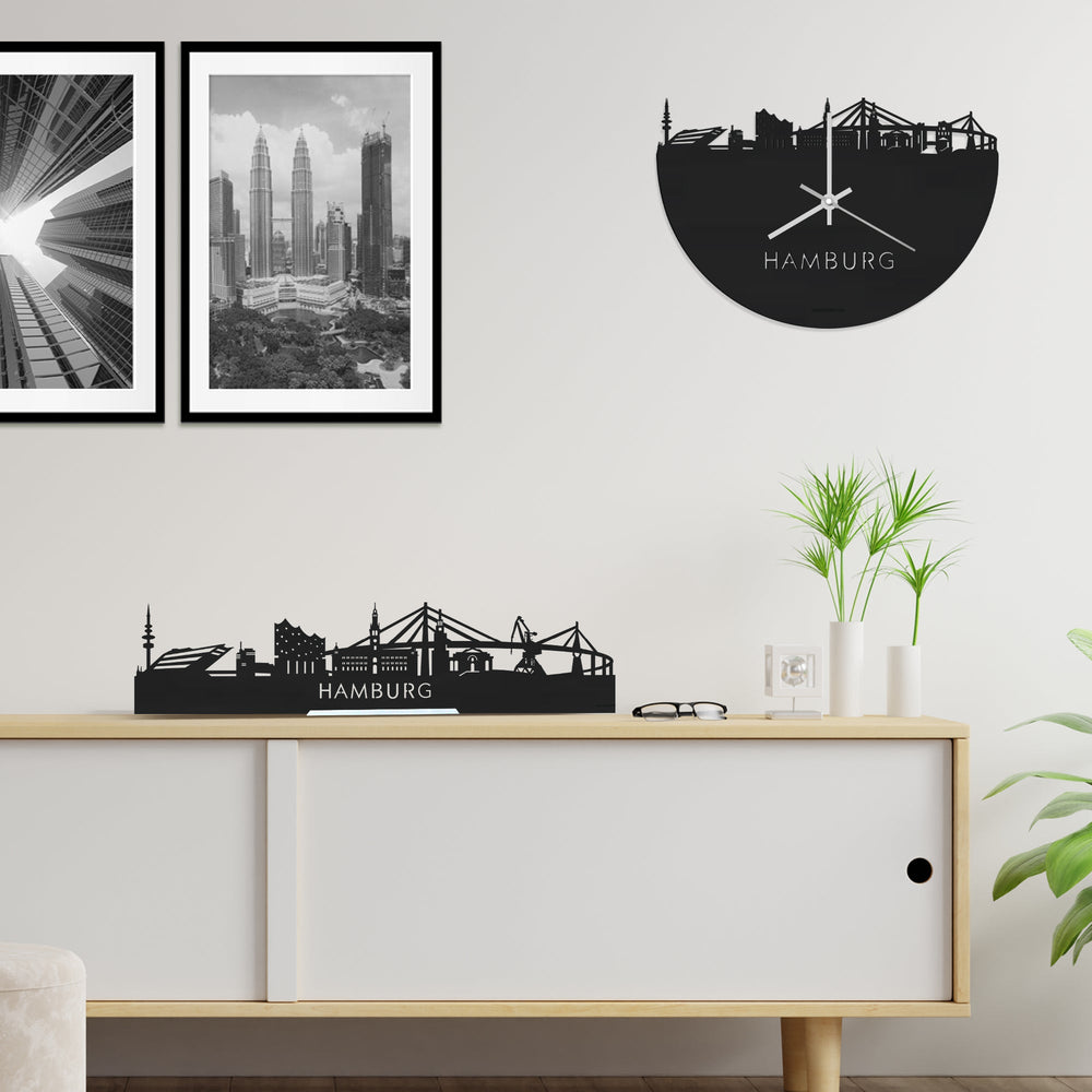 Skyline Klok Hamburg Black Zwart houten cadeau wanddecoratie relatiegeschenk van WoodWideCities