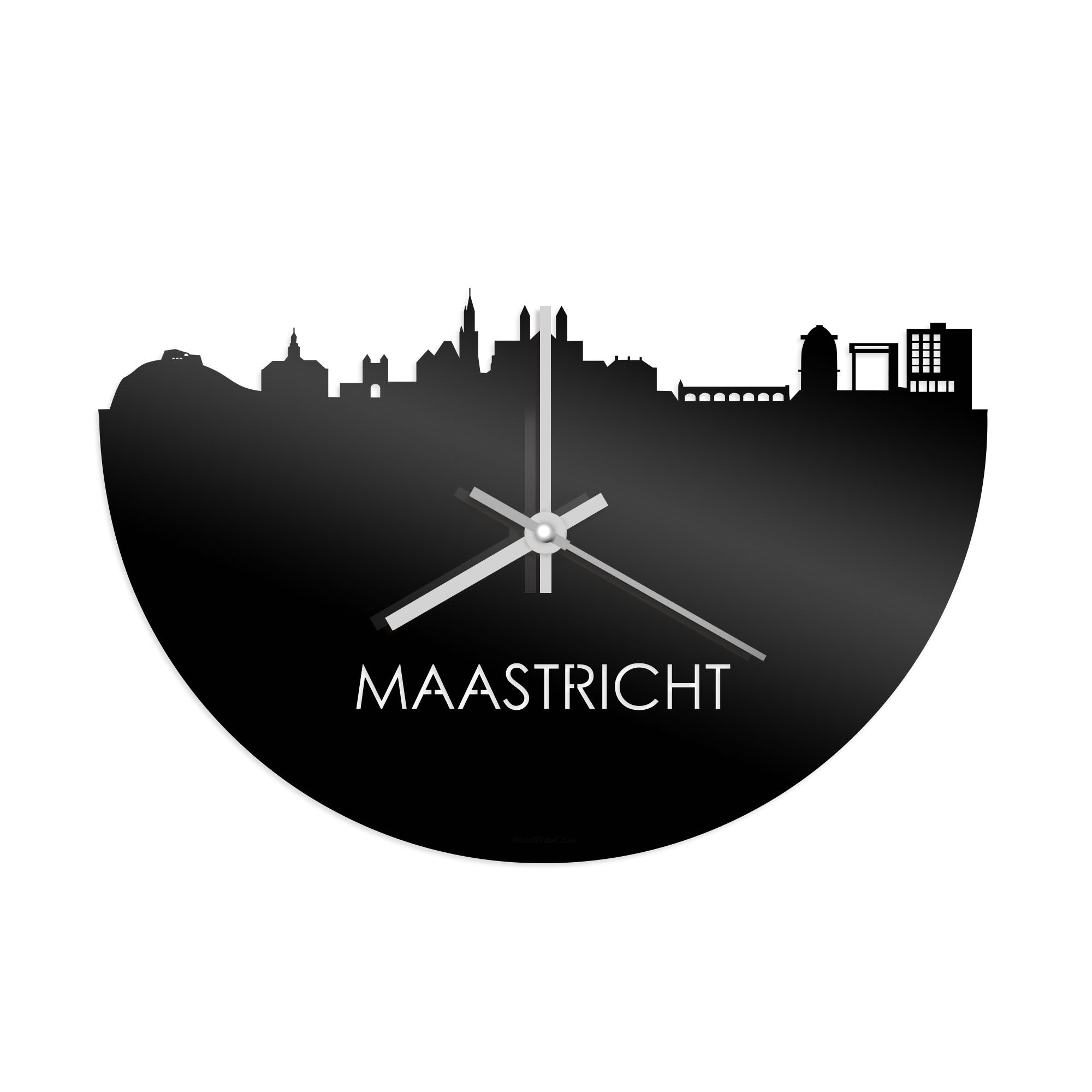 Skyline Klok Maastricht Zwart glanzend gerecycled kunststof cadeau wanddecoratie relatiegeschenk van WoodWideCities