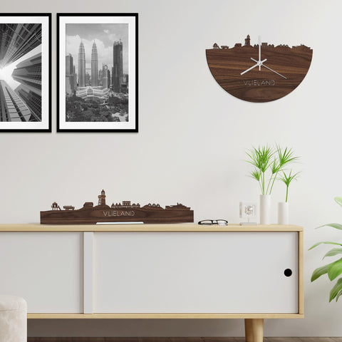 Skyline Klok Vlieland Noten houten cadeau wanddecoratie relatiegeschenk van WoodWideCities
