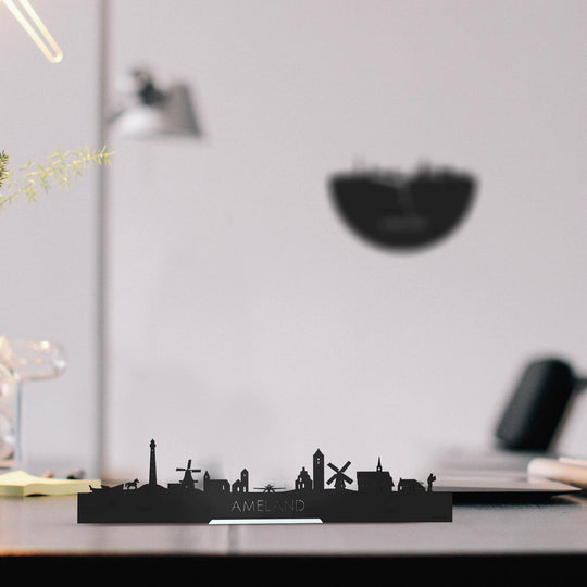 Standing Skyline Ameland Black houten cadeau decoratie relatiegeschenk van WoodWideCities