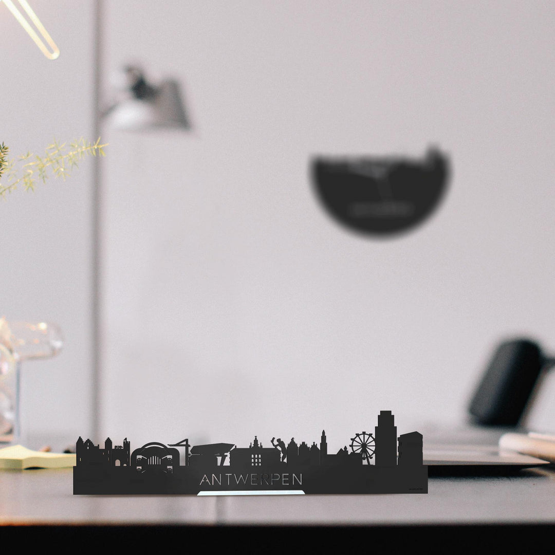 Standing Skyline Antwerpen Black houten cadeau decoratie relatiegeschenk van WoodWideCities